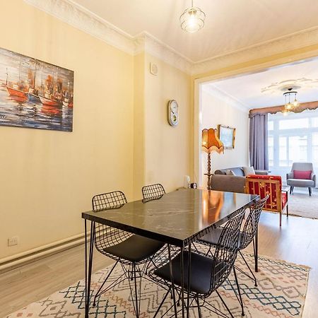 Charming Apartment Surrounded By Vibrant Attractions In Kadikoy Istanbul Bagian luar foto