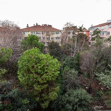 Charming Apartment Surrounded By Vibrant Attractions In Kadikoy Istanbul Bagian luar foto