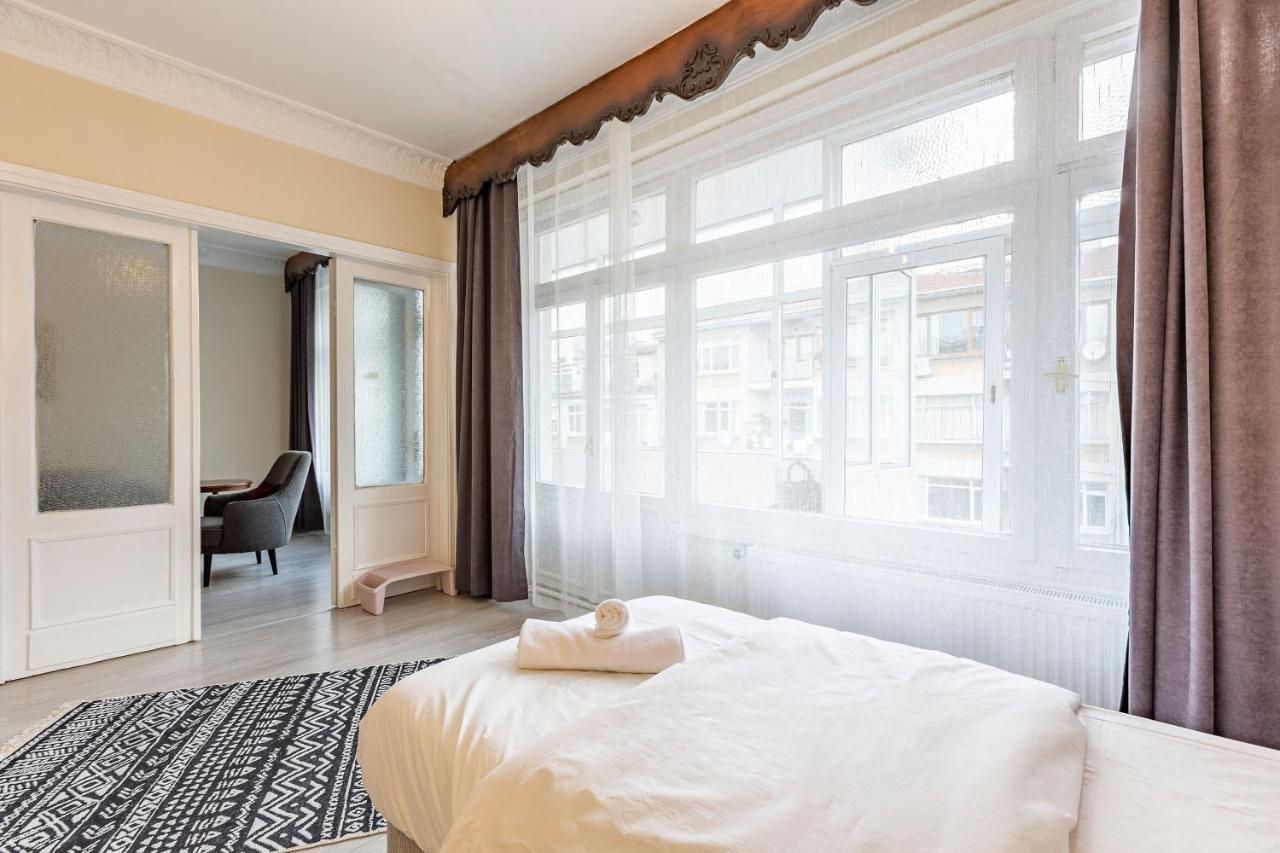 Charming Apartment Surrounded By Vibrant Attractions In Kadikoy Istanbul Bagian luar foto