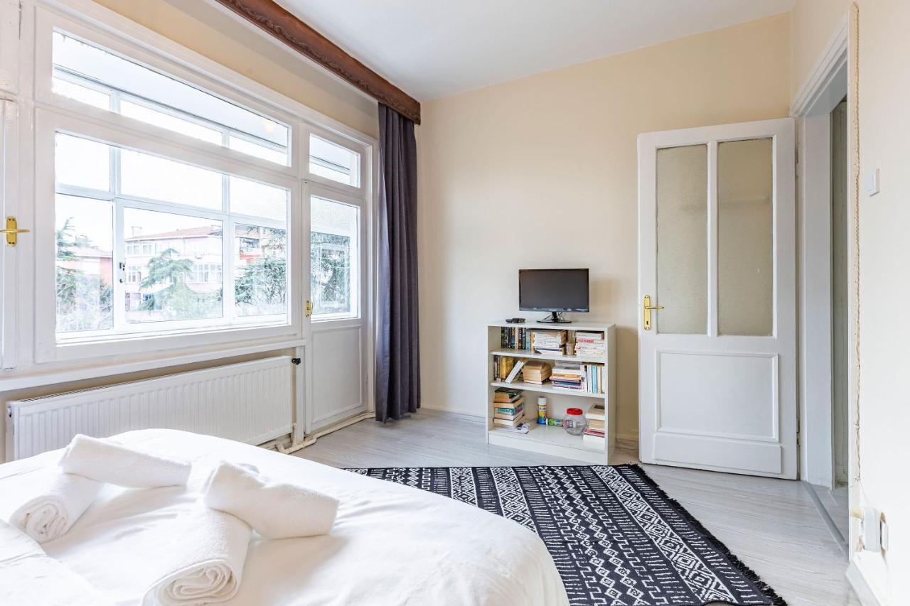 Charming Apartment Surrounded By Vibrant Attractions In Kadikoy Istanbul Bagian luar foto