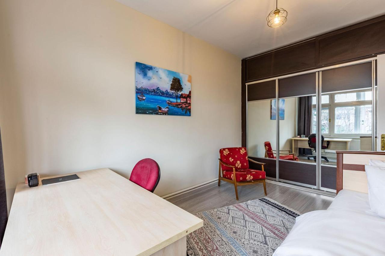 Charming Apartment Surrounded By Vibrant Attractions In Kadikoy Istanbul Bagian luar foto