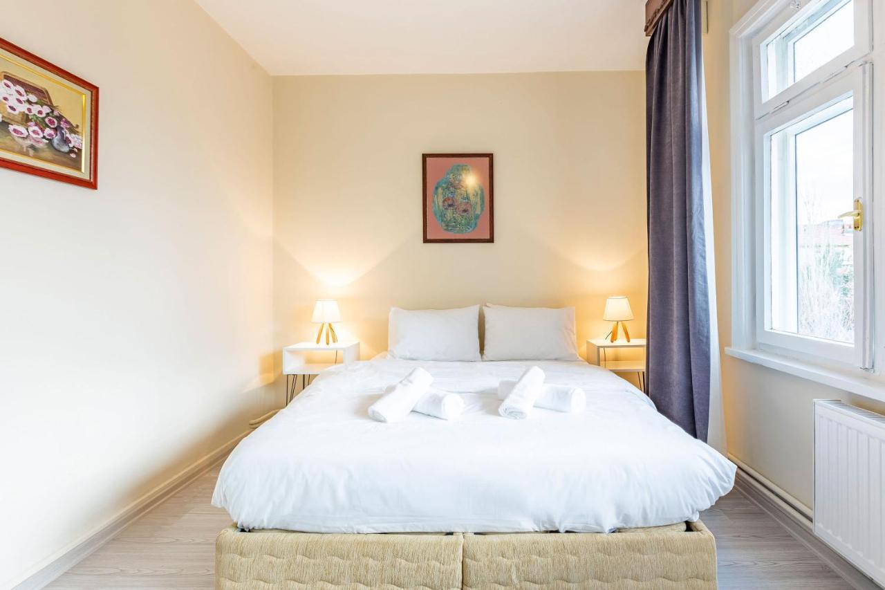 Charming Apartment Surrounded By Vibrant Attractions In Kadikoy Istanbul Bagian luar foto